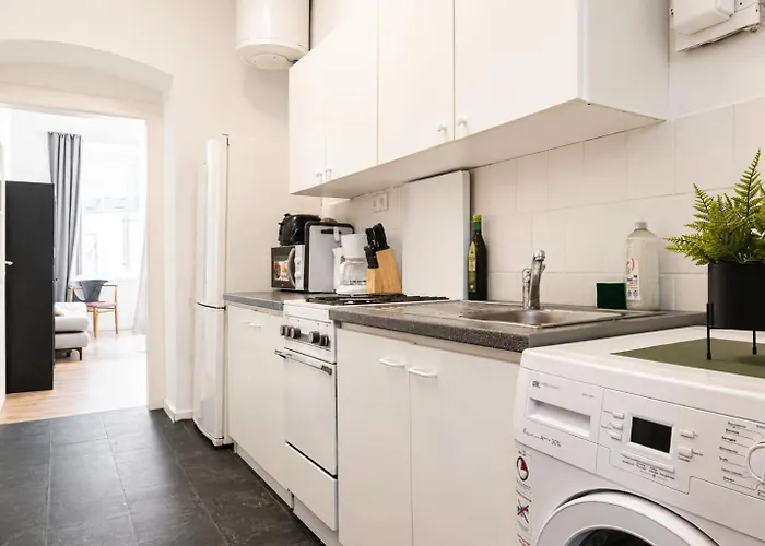 Comfertable 1br Very In Apartment Vienna